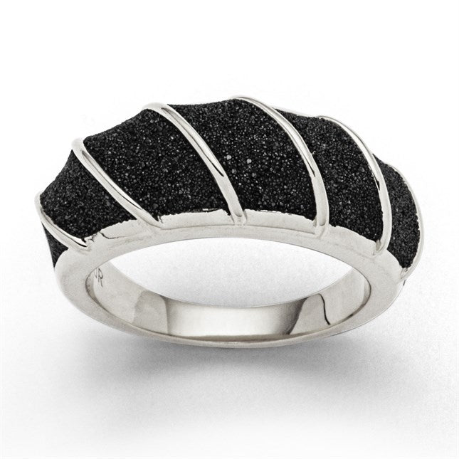 Silberring mit schwarzer Lavasand-Füllung und poliertem 925er Sterling-Silber