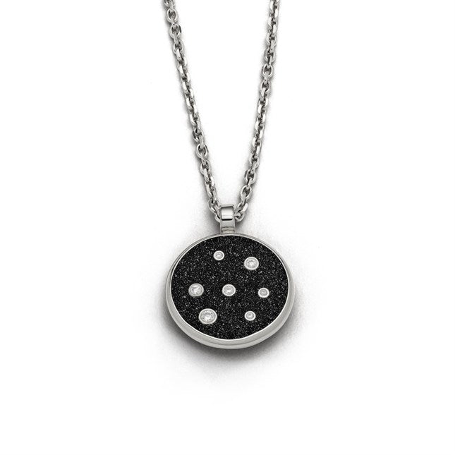 runder Anhänger "Monaco" mit Lavasand und Zirkoniasteinen, gefasst in rhodiniertem 925er Sterlingsilber.