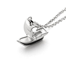 Lade das Bild in den Galerie-Viewer, DUR Schmuck: Kette &quot;Kogge 3 Motiv&quot; Silber 925 rhodiniert mit Lavasand K2837
