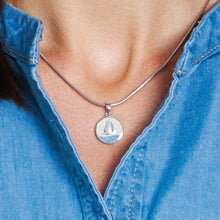 Lade das Bild in den Galerie-Viewer, DUR Schmuck: Anhänger &quot;Ahoi&quot; Silber 925rhodiniert mit Strand &amp; Steinsand P3847
